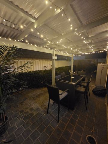 Scarborough - Photo 2