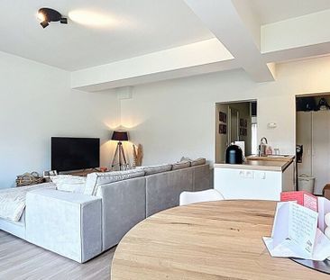 Appartement te huur in Gentbrugge voor € 890 met 1 slaapkamer - Photo 1