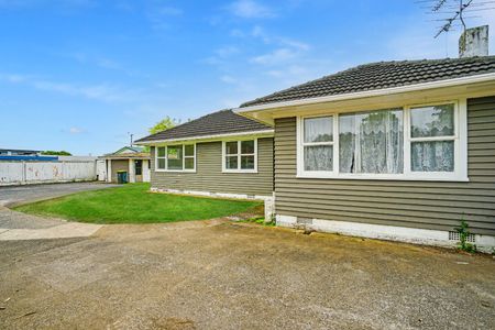 Two Weeks Rent Free!! - Photo 3