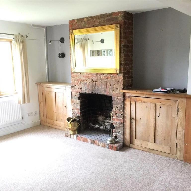 2 bedroom cottage to rent - Photo 1