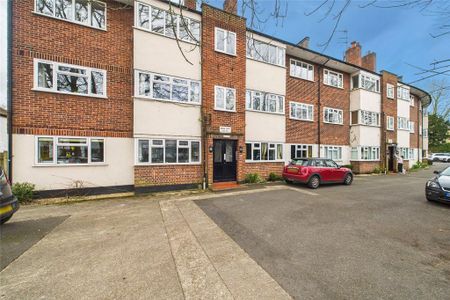 3 bedroom apartment to rent - Photo 3