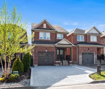 For Lease - 231 Venice Gate Drive, Vaughan, Ontario - Photo 4