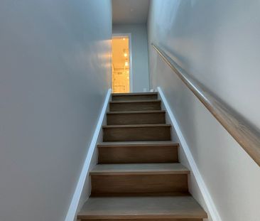 For Lease - 90 Douglas Avenue Unit# Laneway house, Toronto, Ontario - Photo 2