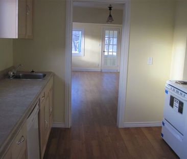 979 ARGYLE 2 BEDROOMS - Photo 6