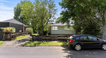 3 Bedroom House - Photo 3