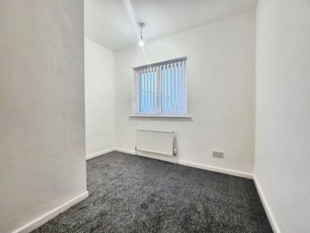 3 bedroom House To Let - Photo 3