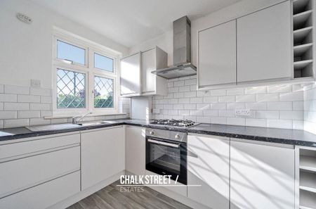 Belmont Avenue, Upminster, RM14 - Photo 3