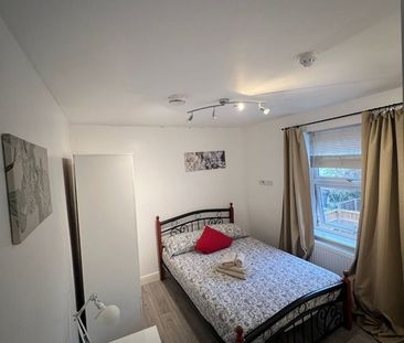 1 Bed Flat, Morrish Road, SW2 - Photo 4