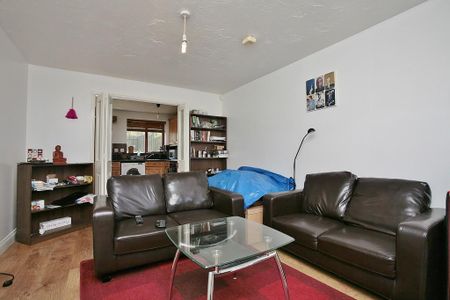 2 bedroom terraced house to rent - Photo 5