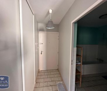 Location Appartement 1 pièce 30m² ST ETIENNE 42000 - Photo 3