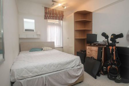 Spacious Ground Floor Flat, Professional Sharers Welcome - Photo 3