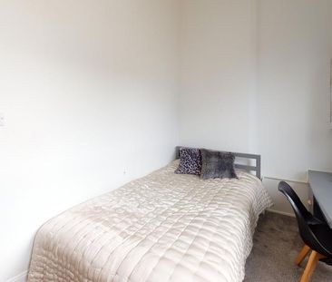 6 bedroom house to rent - Photo 5
