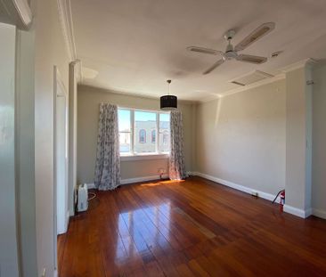 2 Bedrooms Petone - Photo 6