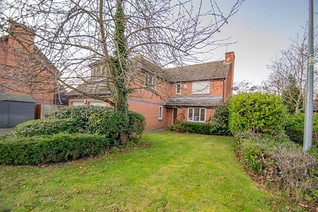 Albert Place, Ampthill, Bedford, MK45 2RZ - Photo 3