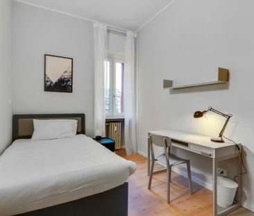 Piazza Sant'Agostino, Milan, Lombardy 20123 - Foto 2