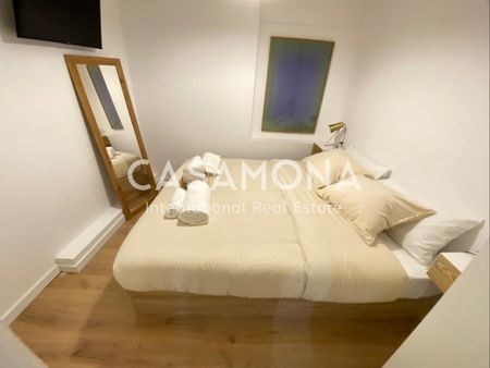 Co-Living Room with a Private Bathroom Perfectly Located on La Rambla - Photo 3