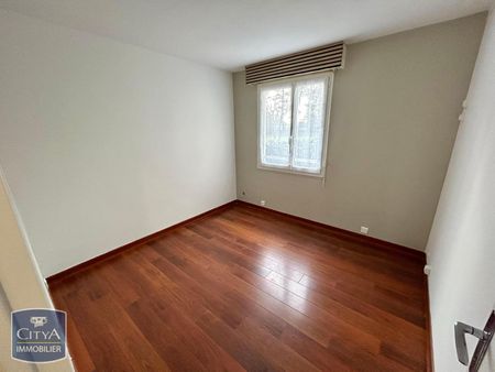 Location Appartement 4 pièces 77m² TRAPPES 78190 - Photo 3