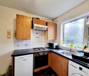 House share to rent - Photo 6