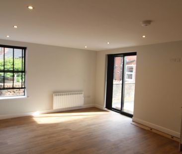 Broomspring Lane, Sheffield, S10 - Photo 3