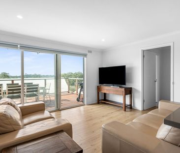 Coastal Rye Retreat – Fully furnished, 12 month lease. - Photo 2