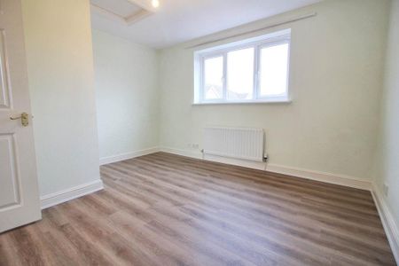 2 bedroom end of terrace house to rent - Photo 5