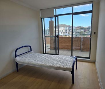 Partially furnished-Newly Renovated 3-Bedroom Apartment in the Hear... - Photo 4