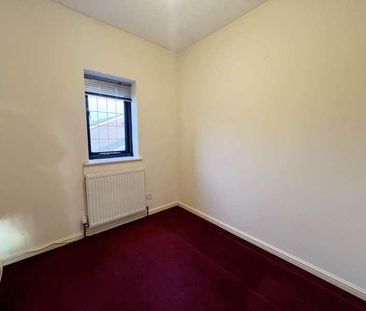 Lennox Green, Luton, LU2 - Photo 4