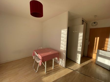Location Appartement 1 pièce 18m² - Photo 3
