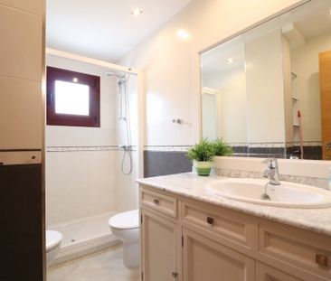 Apartamento con patio en La Mata - Photo 3