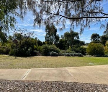 Secret Harbour Family Home - View Tuesday 5;30pm - Photo 3