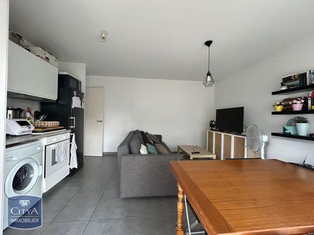 Location Appartement 2 pièces 38m² TOULON 83200 - Photo 4