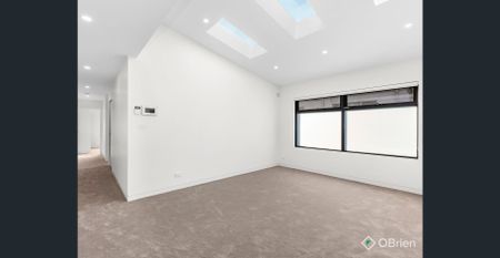 Breathtaking Townhouse in Sought After Beaumaris - Photo 5