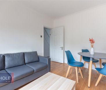 4 bedroom terraced house to rent - Photo 2