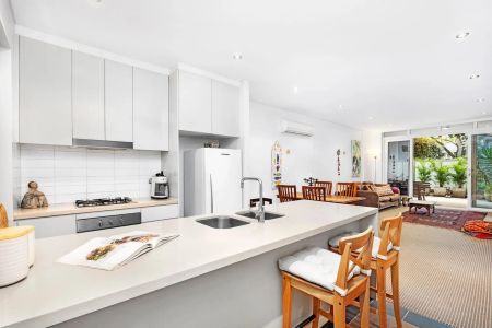 Ground Floor Resort-Style Luxury Living in the Heart of St Ives - Photo 3