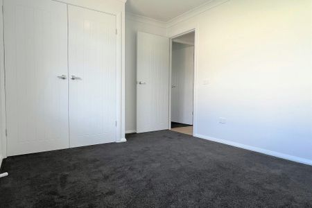 FAMILY DREAM HOME! - Photo 4