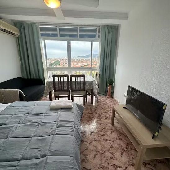 Calle Princesa, Málaga, Andalusia 29002 - Photo 1