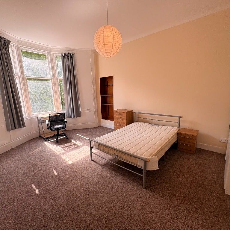 Barrington Drive, 1/1, Glasgow, G4 9DT - Photo 1