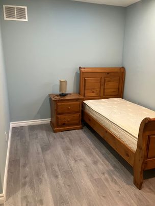 For Lease - 4 greenock Avenue, Toronto, Ontario - Photo 1