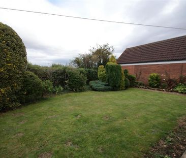 3 bedroom detached bungalow to rent - Photo 5