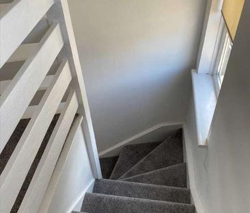 Knowles Hill Crescent, London, London, SE13 - Photo 4