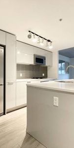 Modern + Spacious 1 Bed 1 Bath @ Woodwards - UNFURNISHED - Photo 3