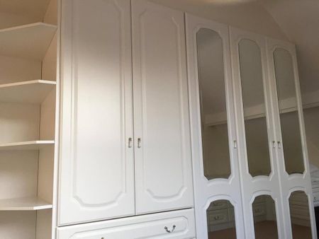 4 bedroom property to rent - Photo 2