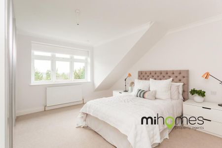 5 bedroom detached house to rent - Photo 2
