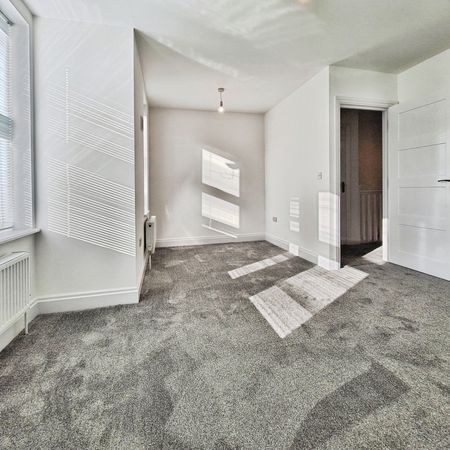 Parkfield Road, South Harrow, HA2 8LA - Photo 2