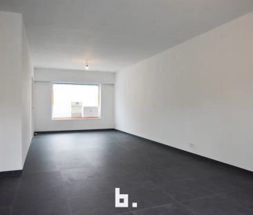 Ruime woning te huur in het centrum van Torhout - Photo 1