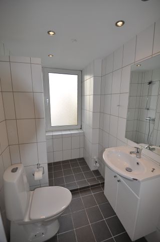 Indbydende lejlighed med moderne køkken i Aalborg - Photo 2