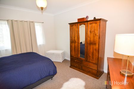 Modern, Sleek & Stylish - Photo 2