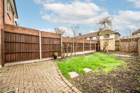 2 bedroom terraced house to rent - Photo 5