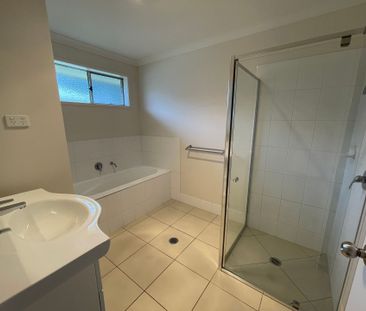 Spacious family home! - Photo 2