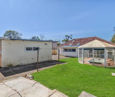 Spacious Family Home in Balwyn North’s Best Pocket - Photo 2